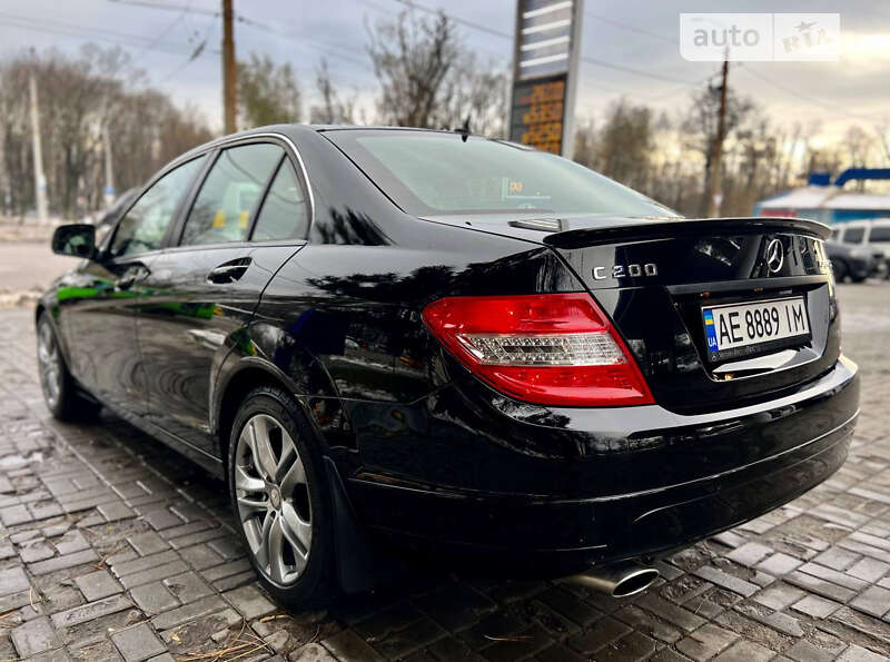 Седан Mercedes-Benz C-Class 2008 в Днепре