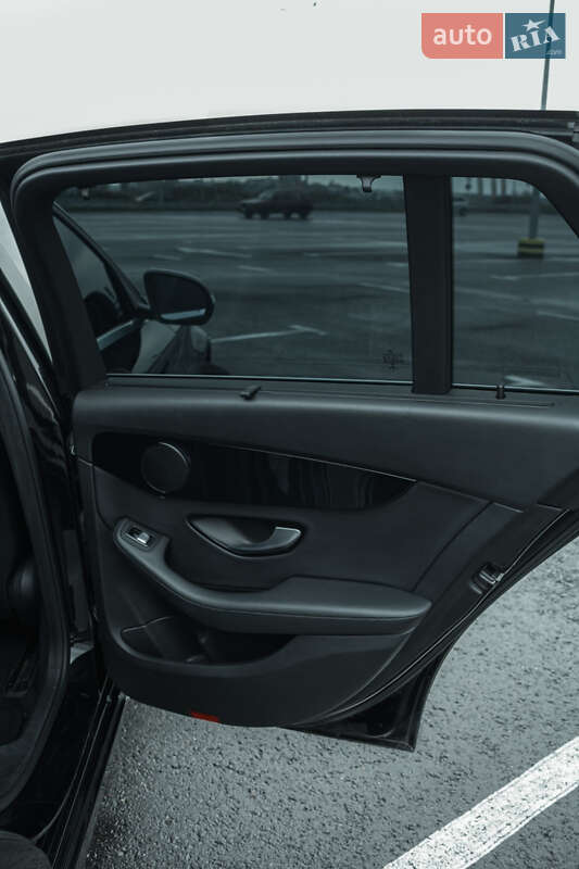 Универсал Mercedes-Benz C-Class 2016 в Львове