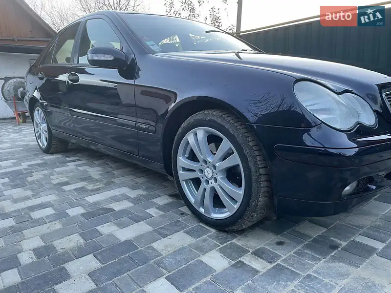 Mercedes-Benz C-Class