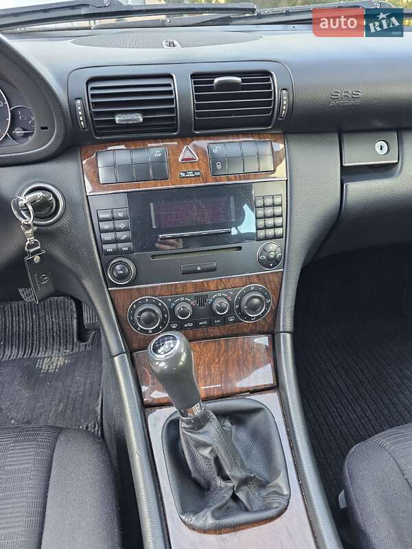 Универсал Mercedes-Benz C-Class 2006 в Верхнеднепровске