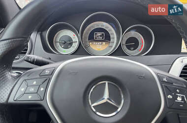 Купе Mercedes-Benz C-Class 2011 в Киеве