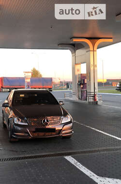 Mercedes-Benz C-Class 2012