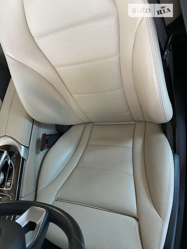 Седан Mercedes-Benz C-Class 2015 в Киеве