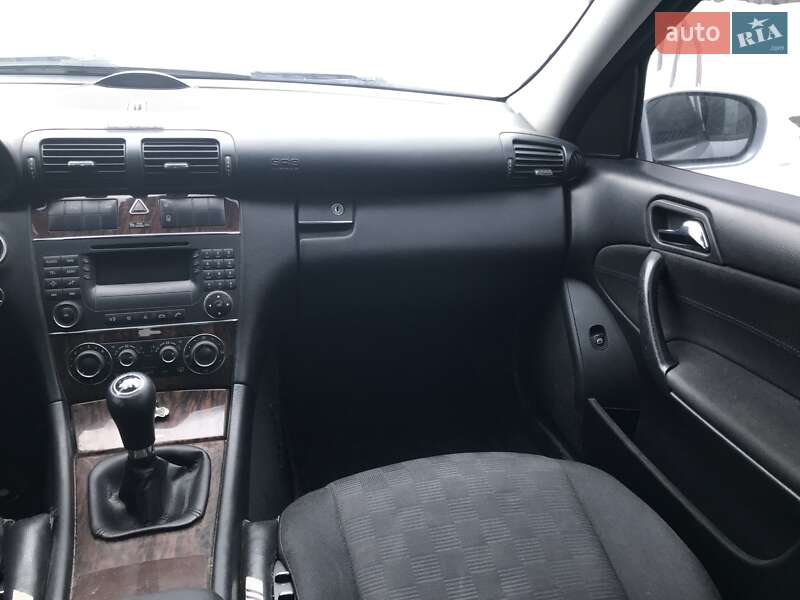 Универсал Mercedes-Benz C-Class 2006 в Черкассах