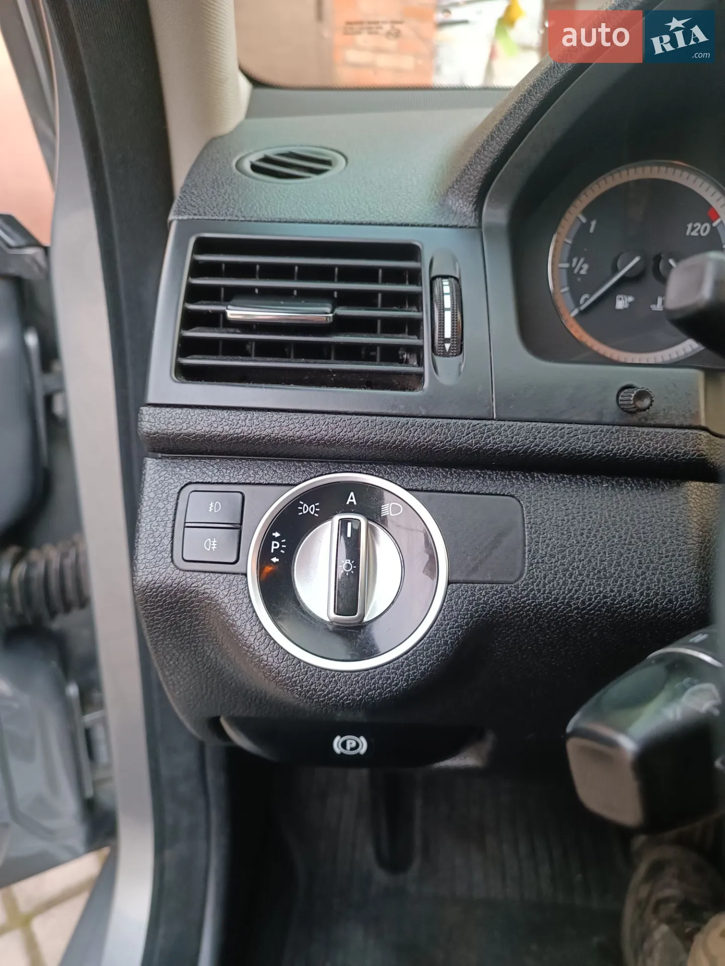 2010 Mercedes-Benz C-klasse - мініатюра 4
