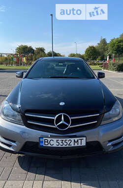 Купе Mercedes-Benz C-Class 2011 в Львове