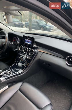 Універсал Mercedes-Benz C-Class 2015 в 