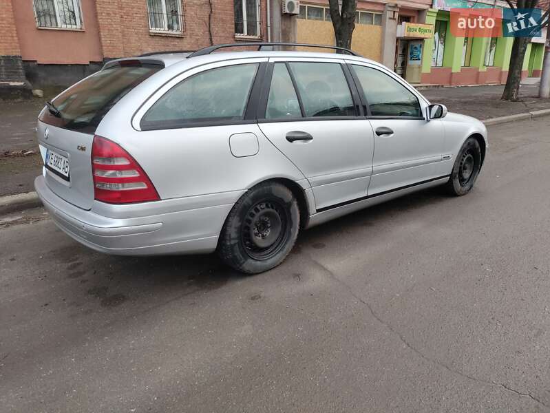 Универсал Mercedes-Benz C-Class 2003 в Киеве