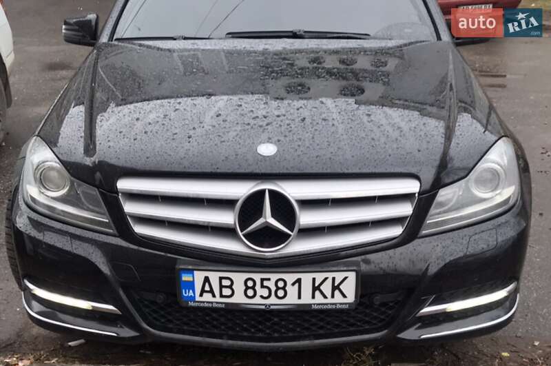 Седан Mercedes-Benz C-Class 2012 в Виннице