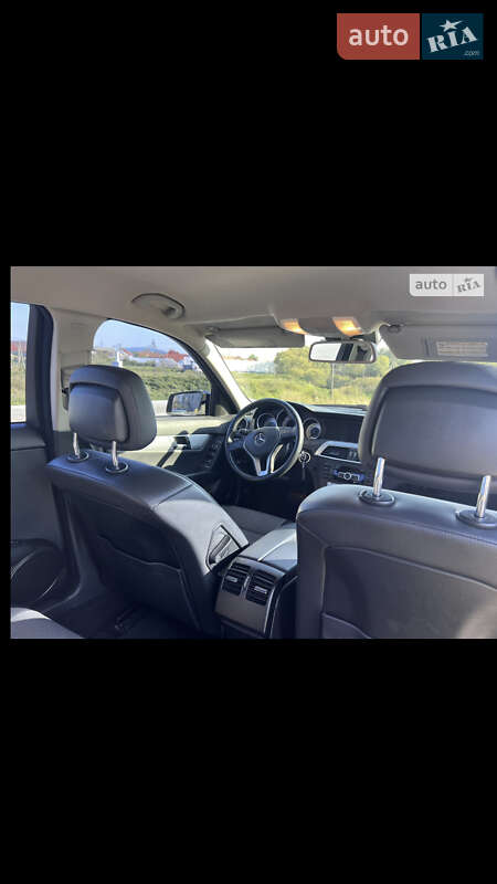 Седан Mercedes-Benz C-Class 2012 в Виннице