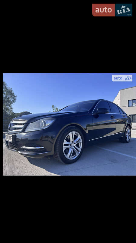 Седан Mercedes-Benz C-Class 2012 в Виннице
