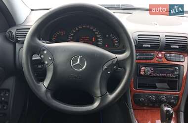 Седан Mercedes-Benz C-Class 2004 в Ровно