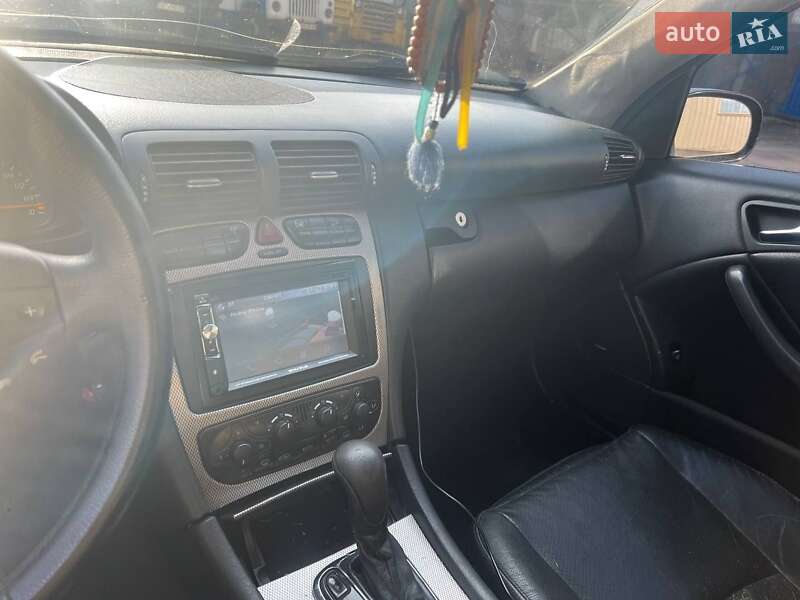 Купе Mercedes-Benz C-Class 2003 в Запорожье фото 3 Купе Mercedes-Benz C-Class 2003 в Запорожье
