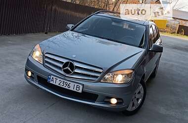 Mercedes-Benz C-Class 2011