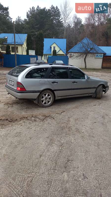 Універсал Mercedes-Benz C-Class 1996 в Млиніві