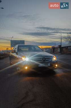 Седан Mercedes-Benz C-Class 2008 в Кривом Роге