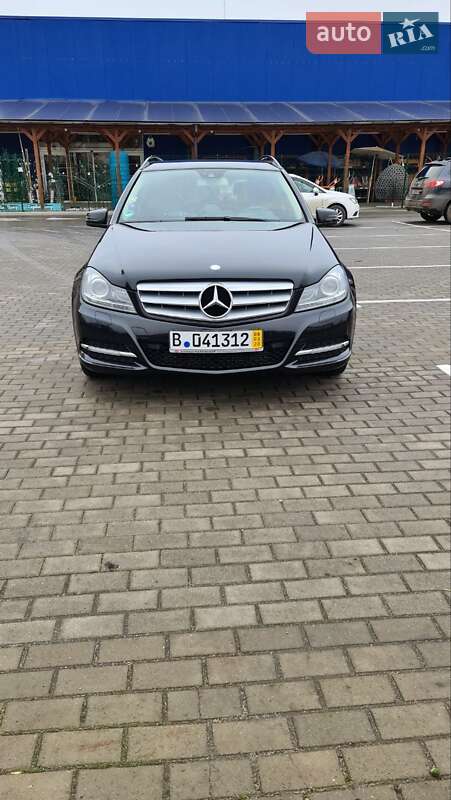 Универсал Mercedes-Benz C-Class 2012 в Староконстантинове