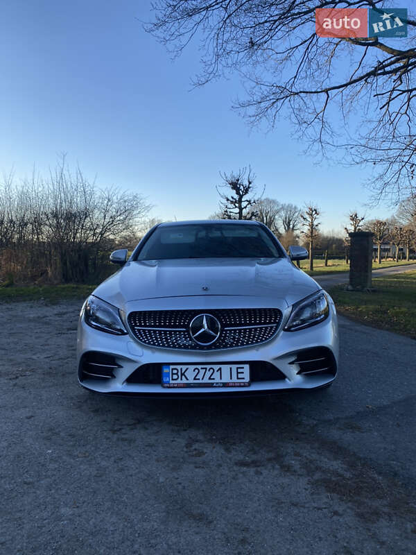 Седан Mercedes-Benz C-Class 2017 в Киеве