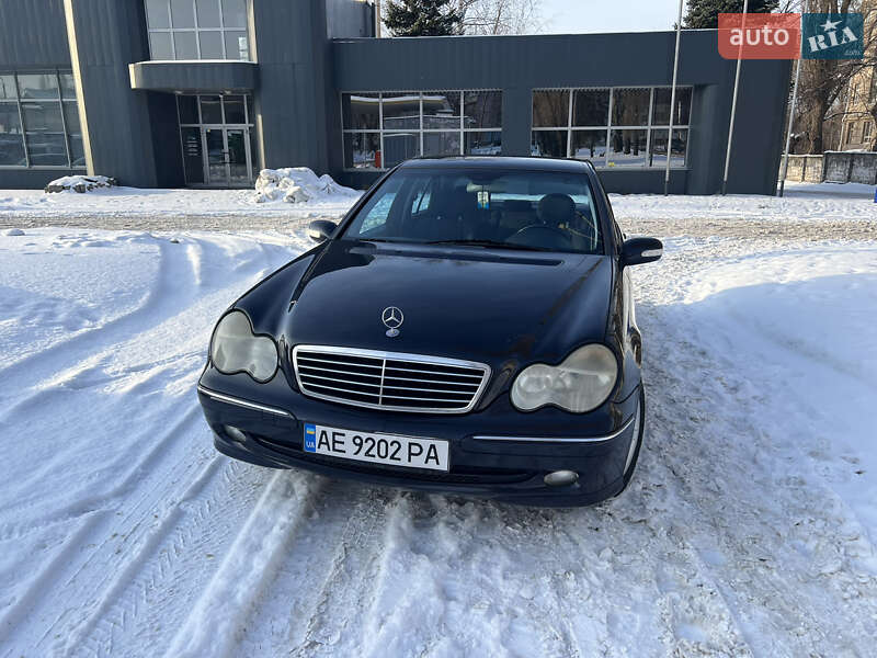 Mercedes-Benz C-Class 2003