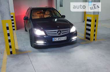 Универсал Mercedes-Benz C-Class 2013 в Львове