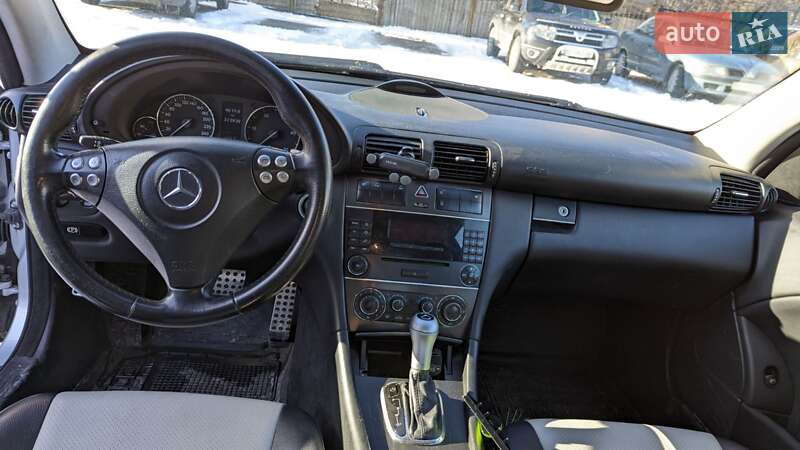 Купе Mercedes-Benz C-Class 2007 в Львове
