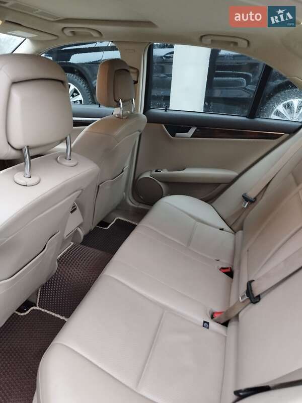 Седан Mercedes-Benz C-Class 2014 в Тячеве