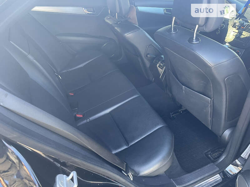 Седан Mercedes-Benz C-Class 2008 в Николаеве
