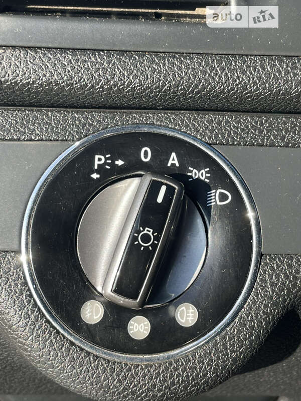 Седан Mercedes-Benz C-Class 2008 в Николаеве