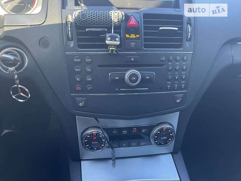 Седан Mercedes-Benz C-Class 2008 в Николаеве