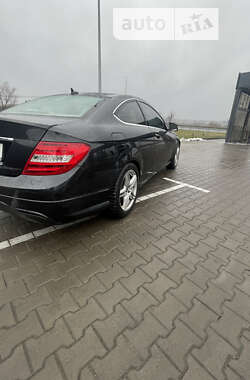 Купе Mercedes-Benz C-Class 2012 в Киеве