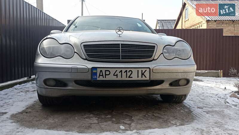 Седан Mercedes-Benz C-Class 2003 в Запорожье
