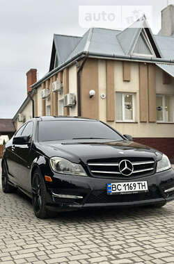 Купе Mercedes-Benz C-Class 2011 в Львові