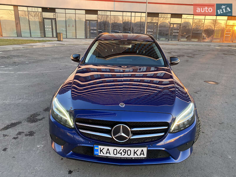 Универсал Mercedes-Benz C-Class 2019 в Киеве