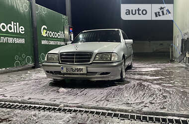 Седан Mercedes-Benz C-Class 2000 в Гайсину