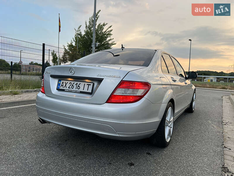 Седан Mercedes-Benz C-Class 2007 в Харкові