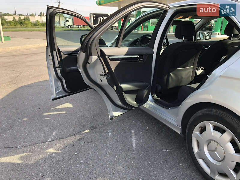 Седан Mercedes-Benz C-Class 2007 в Харкові