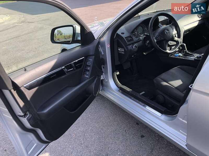 Седан Mercedes-Benz C-Class 2007 в Харкові