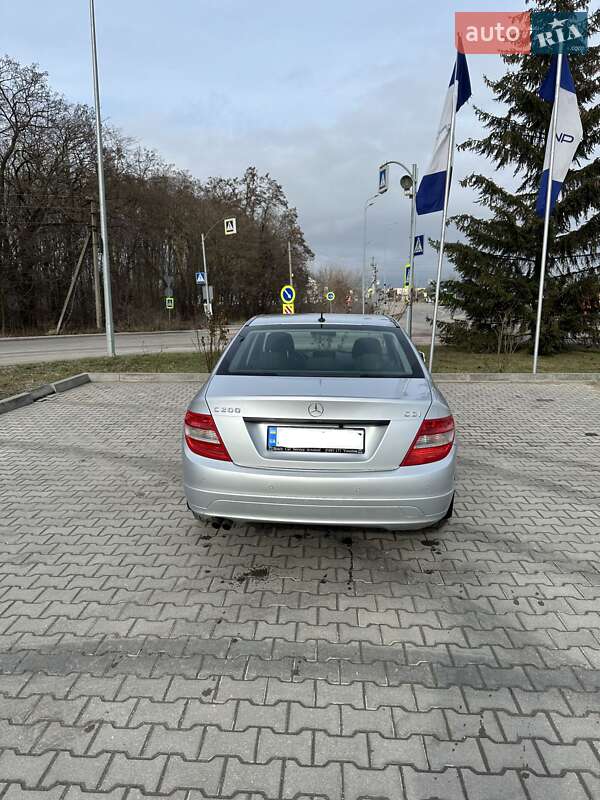 Седан Mercedes-Benz C-Class 2010 в Виннице