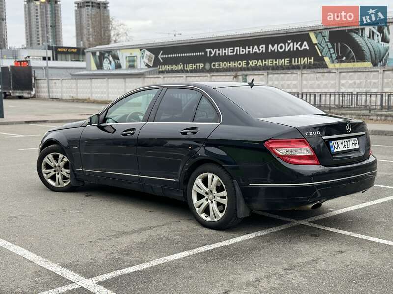 Седан Mercedes-Benz C-Class 2010 в Киеве