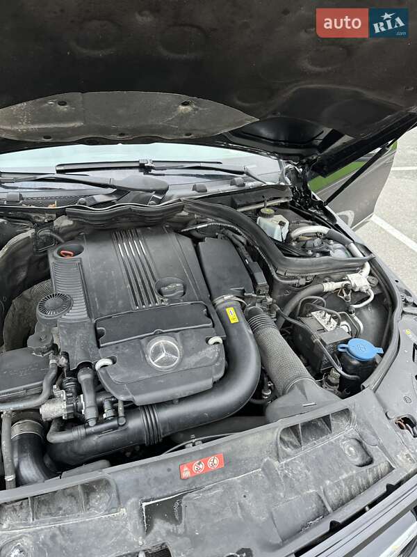 Седан Mercedes-Benz C-Class 2010 в Киеве