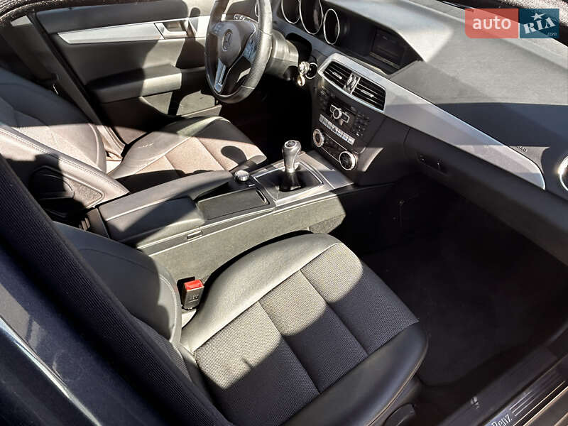 Универсал Mercedes-Benz C-Class 2013 в Одессе фото 20 Универсал Mercedes-Benz C-Class 2013 в Одессе
