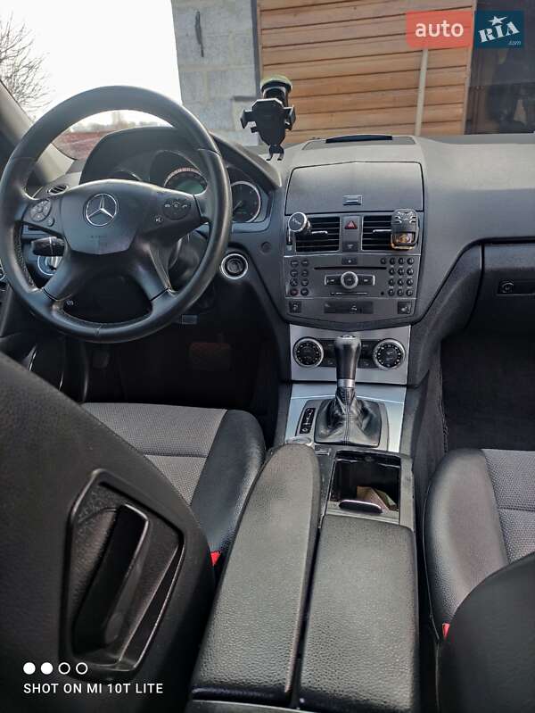 Универсал Mercedes-Benz C-Class 2009 в Львове фото 17 Универсал Mercedes-Benz C-Class 2009 в Львове
