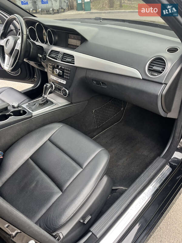 Седан Mercedes-Benz C-Class 2013 в Запорожье фото 11 Седан Mercedes-Benz C-Class 2013 в Запорожье