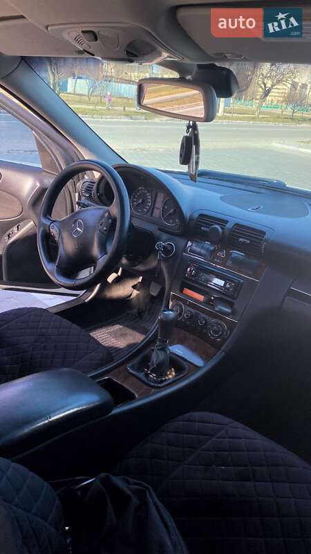 Универсал Mercedes-Benz C-Class 2006 в Каменском