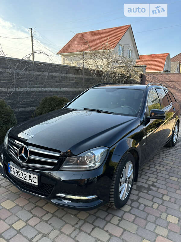 Універсал Mercedes-Benz C-Class 2013 в Коростишеві