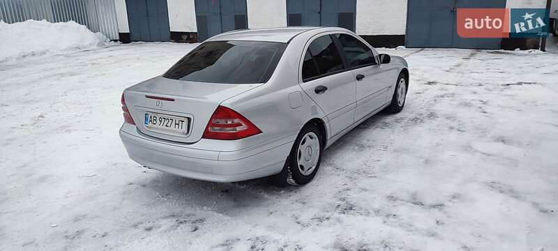 Седан Mercedes-Benz C-Class 2003 в Виннице