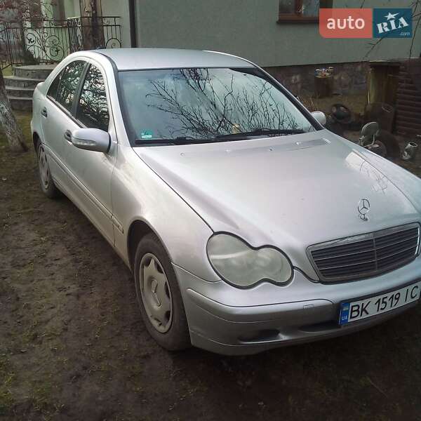 Седан Mercedes-Benz C-Class 2001 в Березному