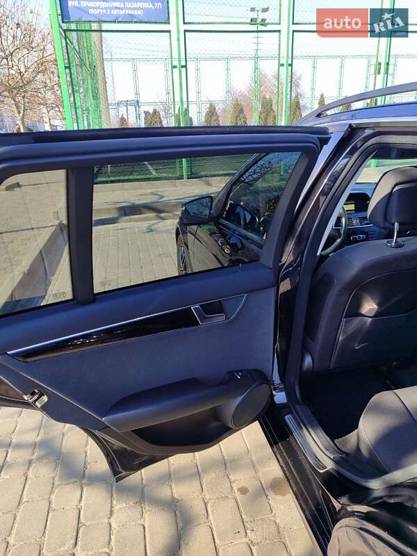 Универсал Mercedes-Benz C-Class 2012 в Черкассах