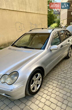 Универсал Mercedes-Benz C-Class 2002 в Ужгороде