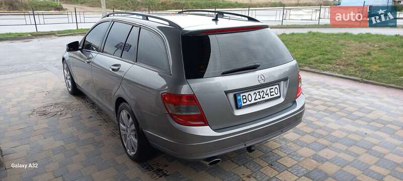 Универсал Mercedes-Benz C-Class 2010 в Тернополе